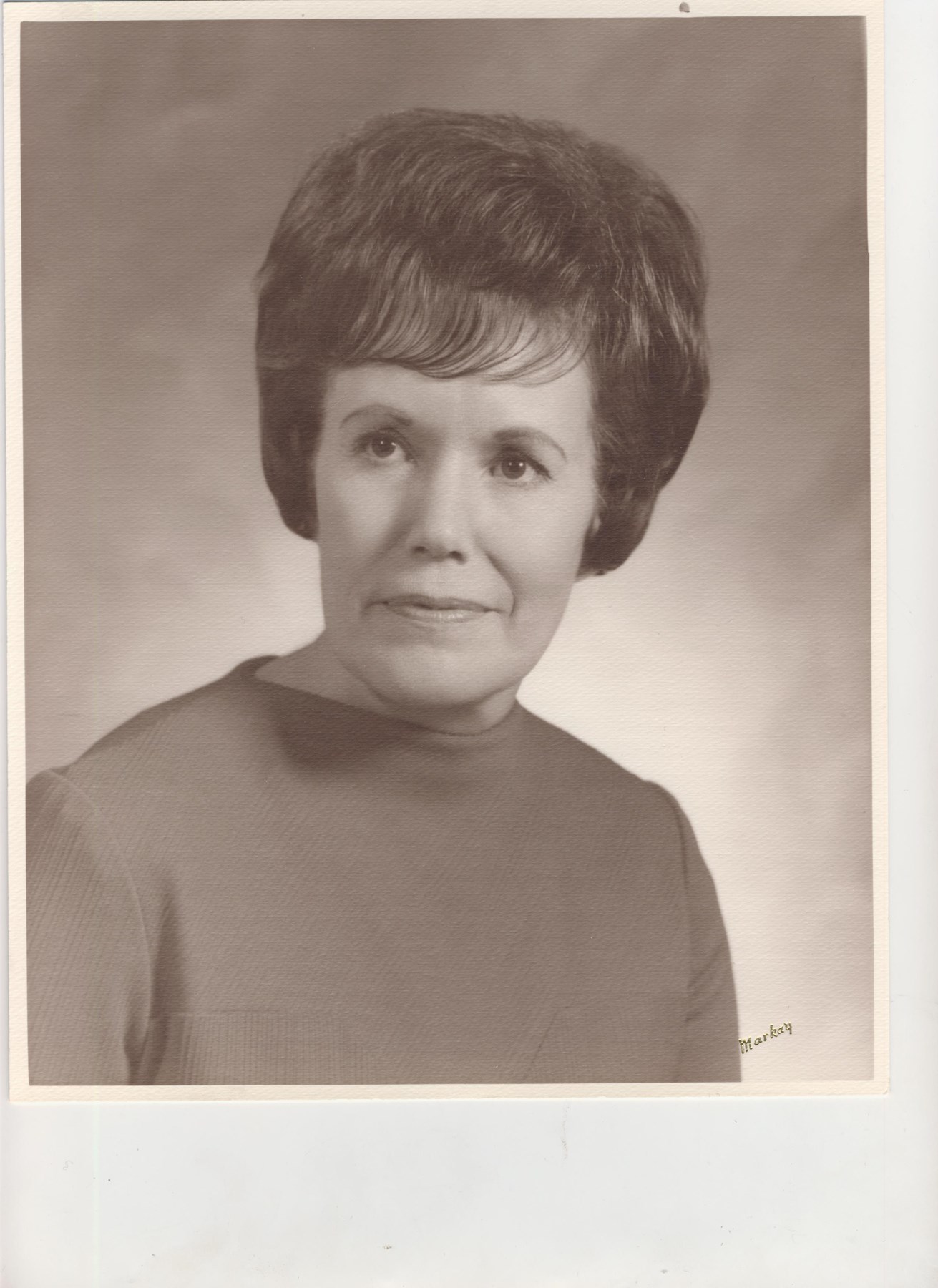 Obituary of Helen E Robinson