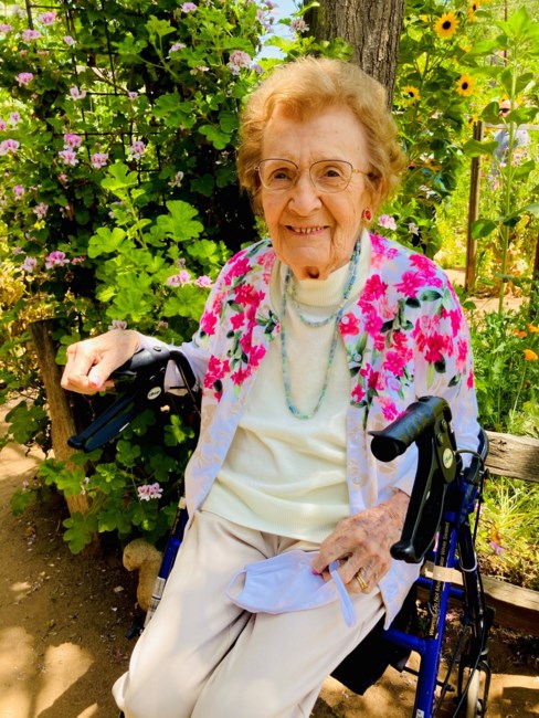 Obituary of Jeanette Mae Supri