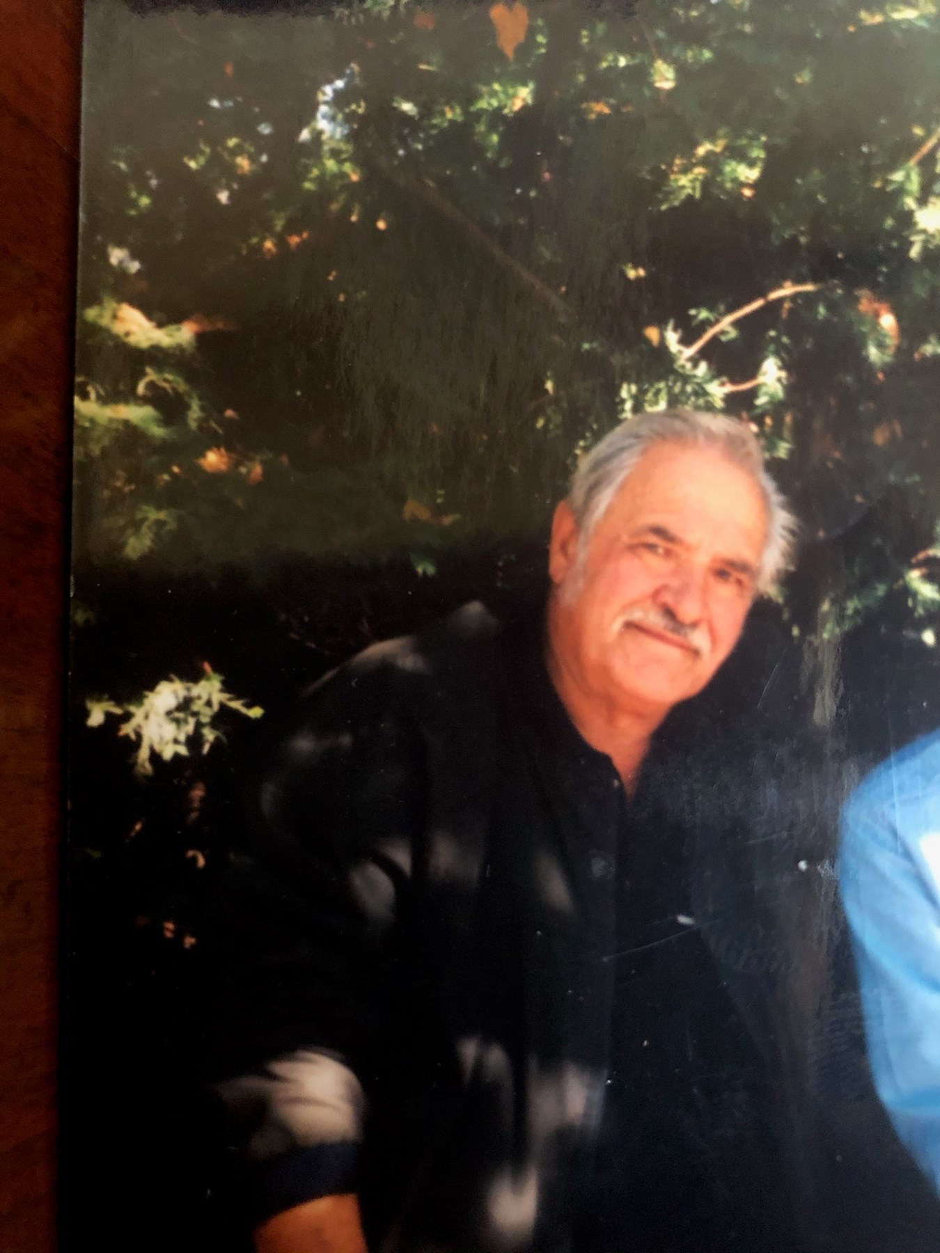 Obituario de John E. Brady