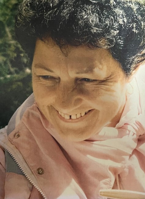 Obituario de Antoinette Tisi