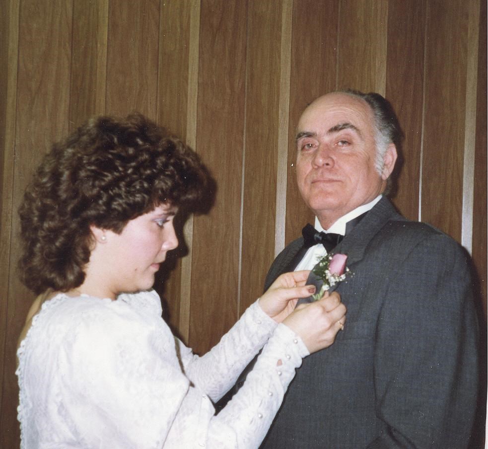 Obituary of Raymond "Ray" L Gunderson