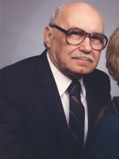 Obituary of Lee B. Johnson