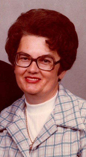 Obituario de Dolores Louise Smith