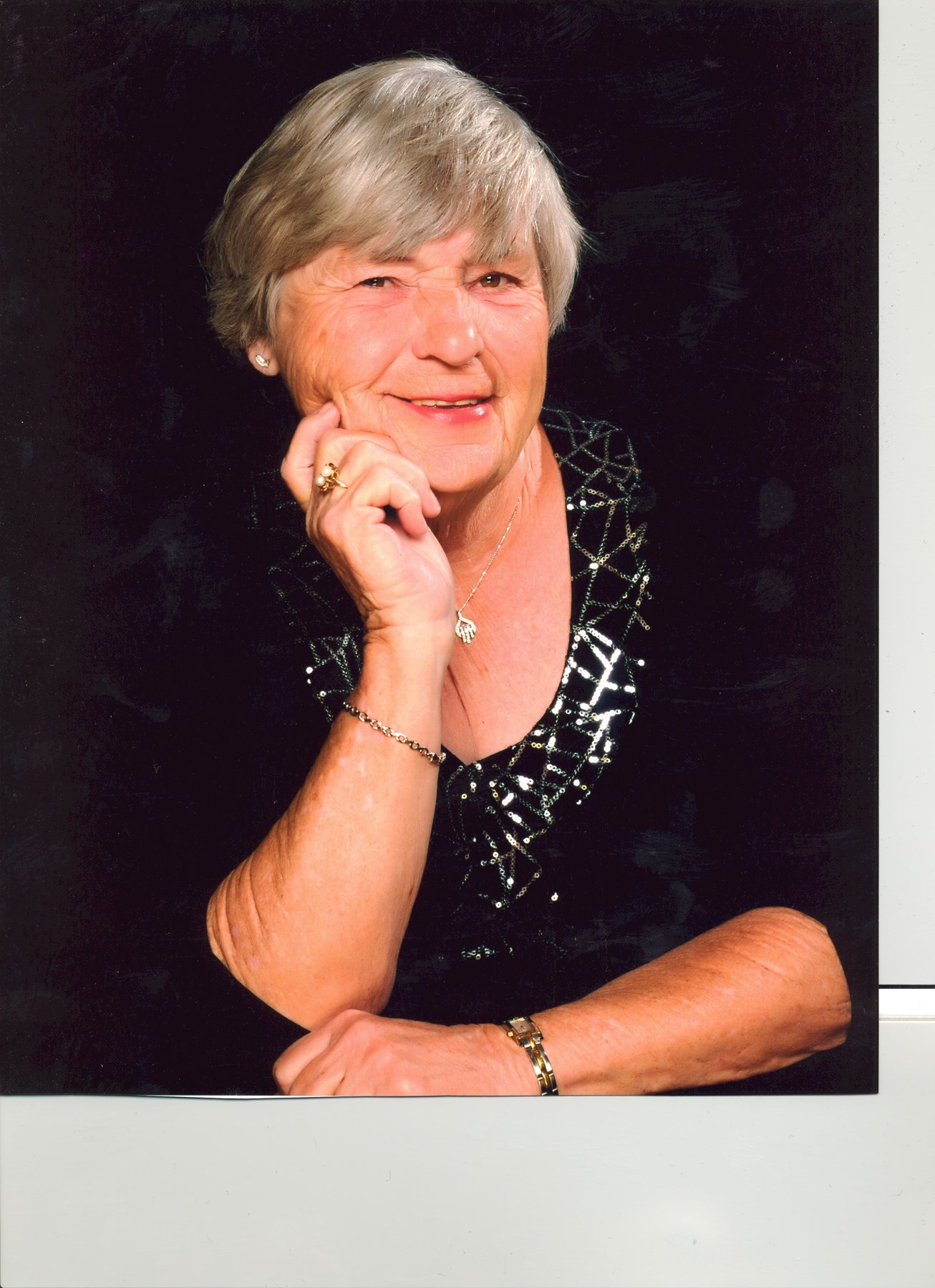 Obituary of Irene Nancy Thomas Agius