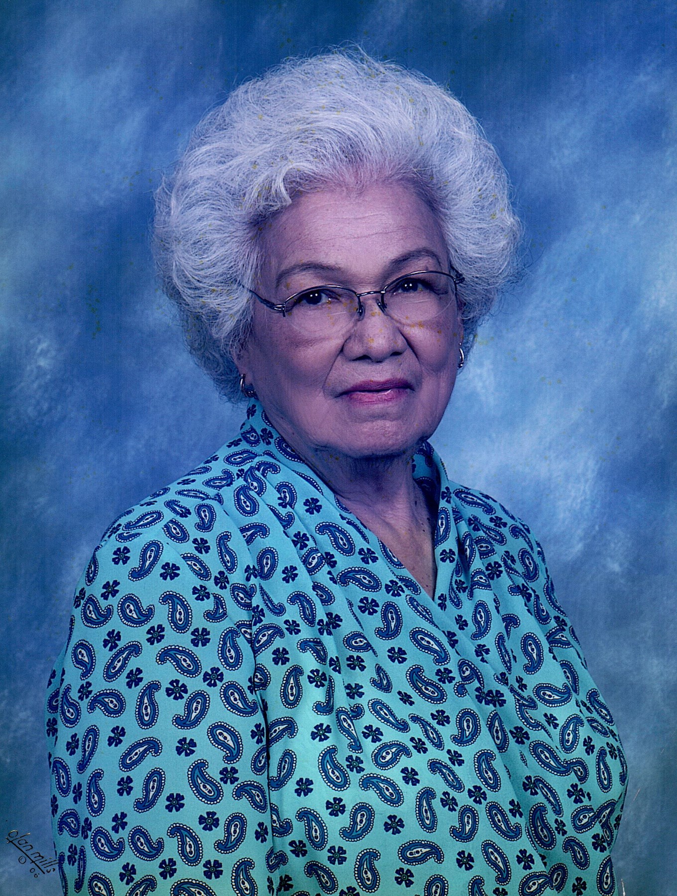 Obituary of Narcisa Annie Castillo