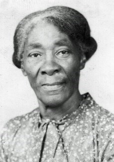 Obituary of Lucia Magneila Hamilton Taylor