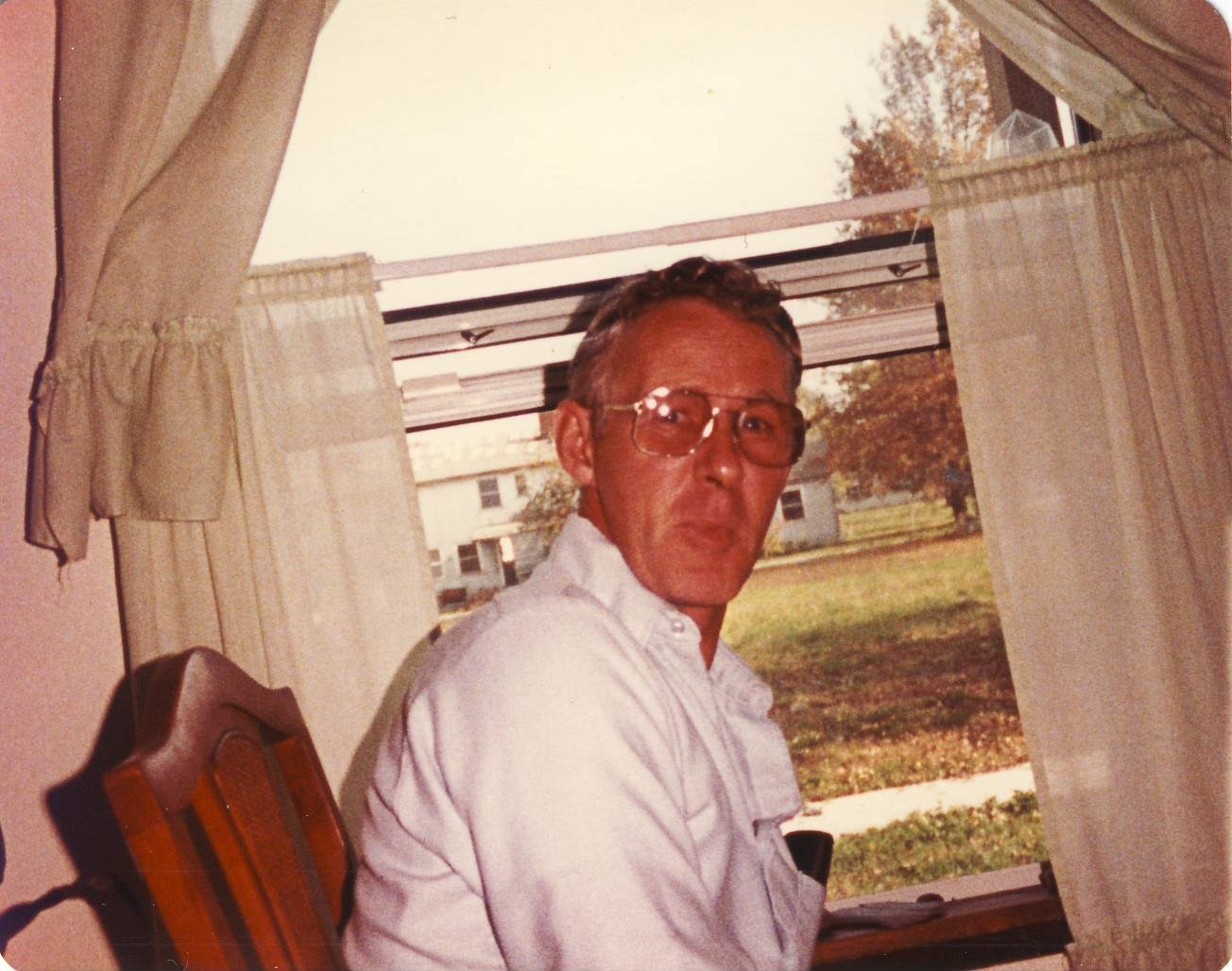 Obituary of Woodford Ernest "Ernie" Bradley