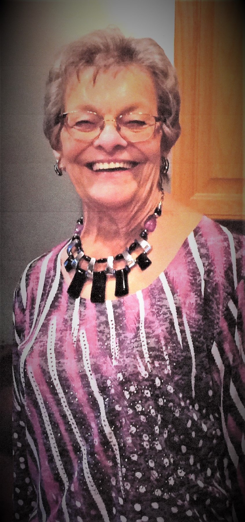 Obituary of Iris Sophie Mackinlay