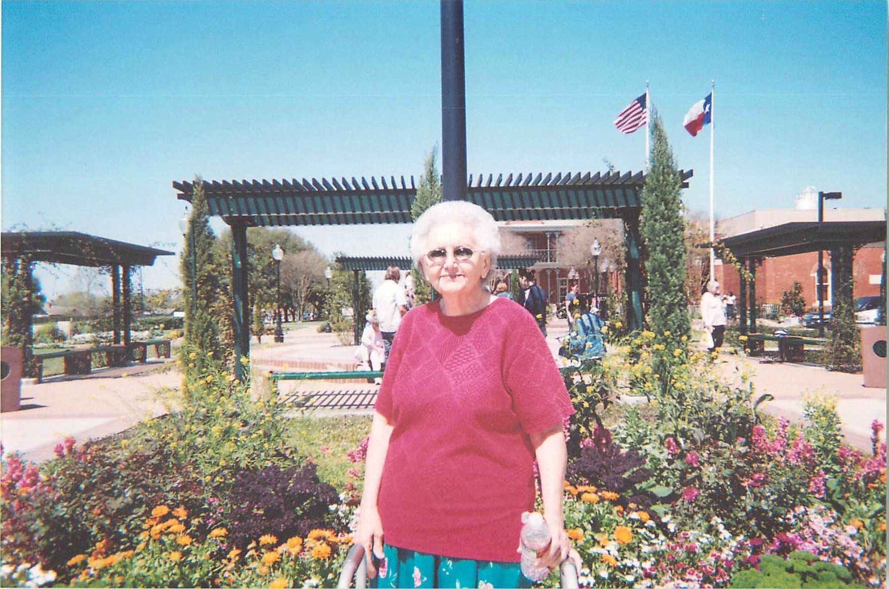 Obituary of Hallie "Dolly" Darlene Jones