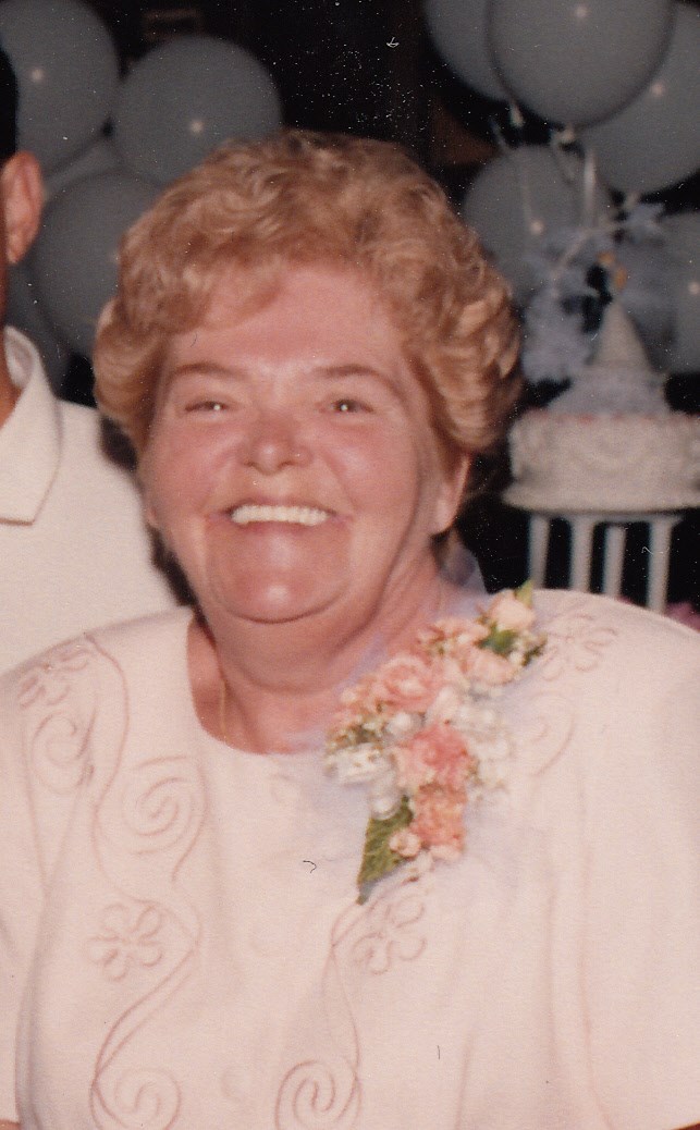 Obituary of Maureen Theresa Richards