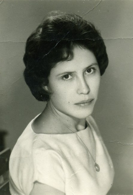 Obituary of Carmen V. Chavez