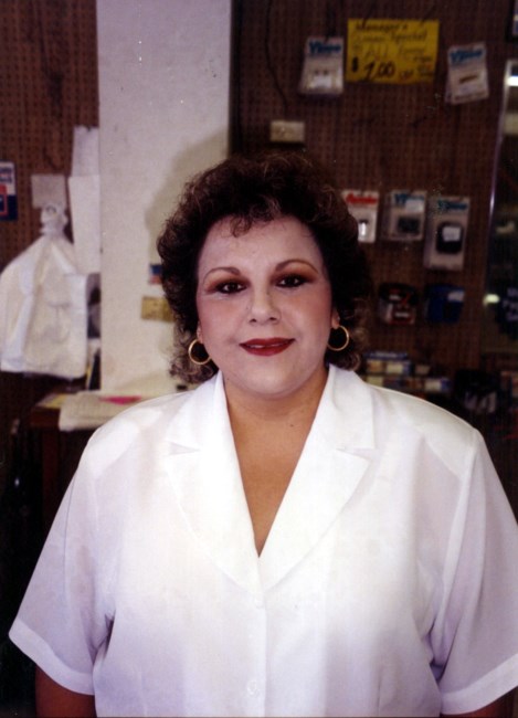 Obituario de Dolores S. Young