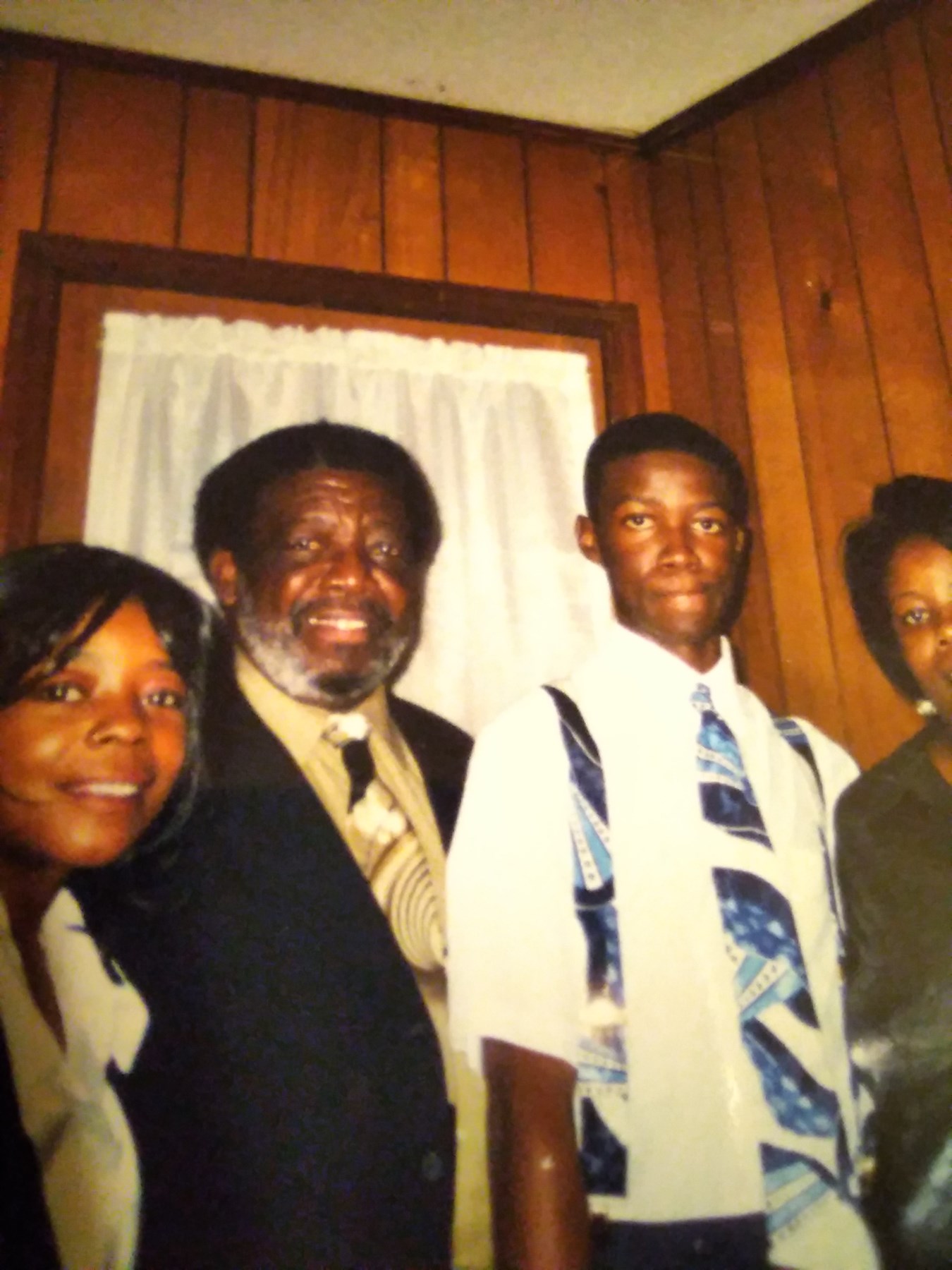 Obituary of Thomas Earl Brown