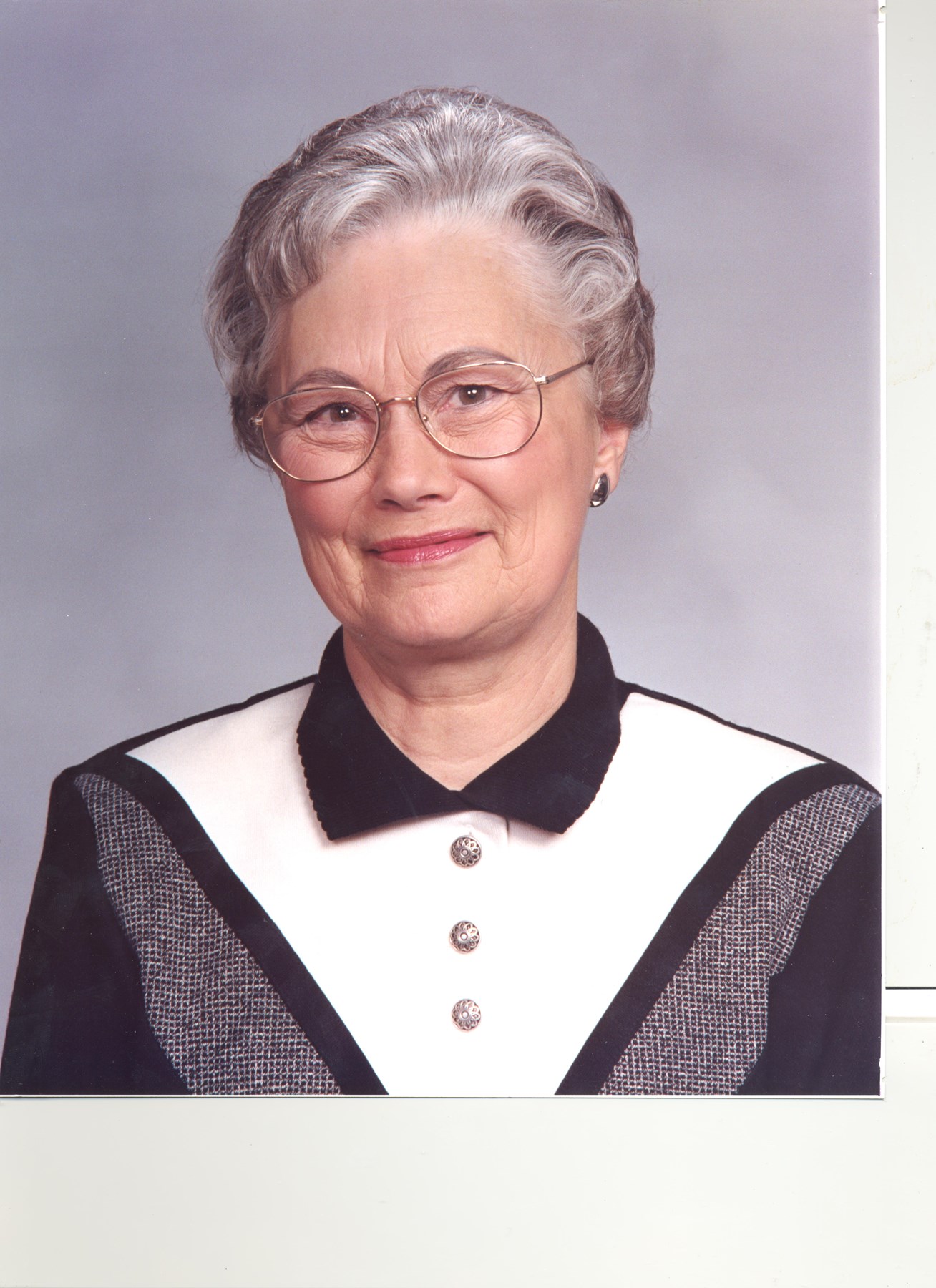 Obituary of Sylvia Helen Keller