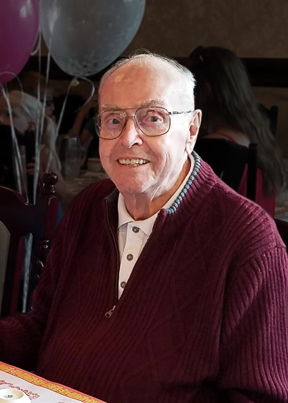 Obituary of Richard E. VanDeusen