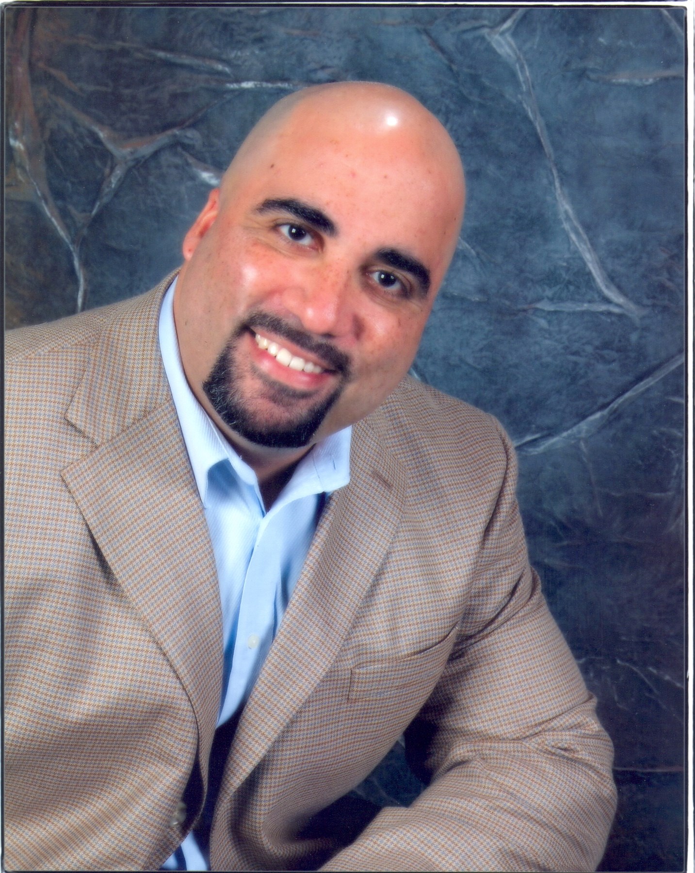 Obituary of Alfredo C. Gomez