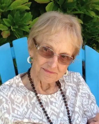 Obituary of Doris Violet Dickinson