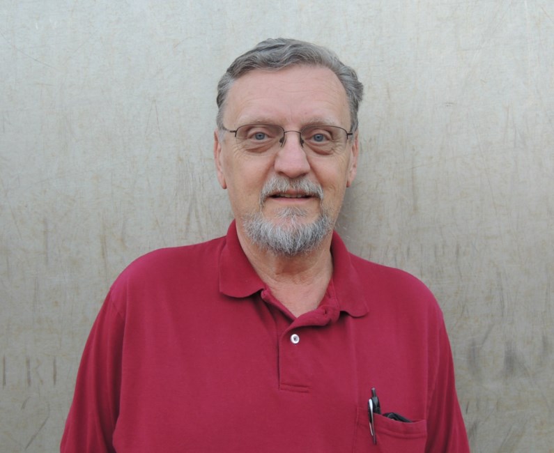 Obituario de Michael E Holland