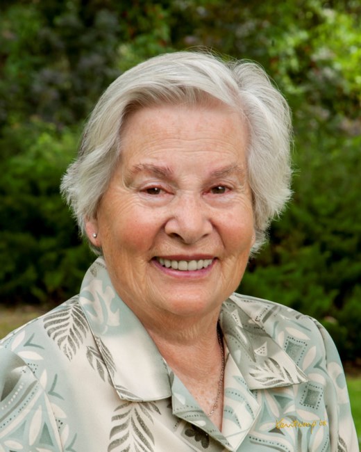 Obituary of Nora Nanette (Nan)  Earl (Woods)