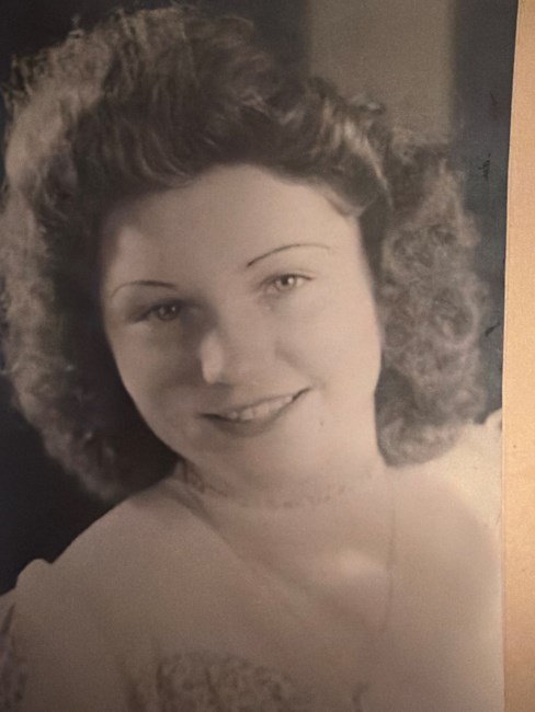 Obituary of Elisabeth Charlotte Payne
