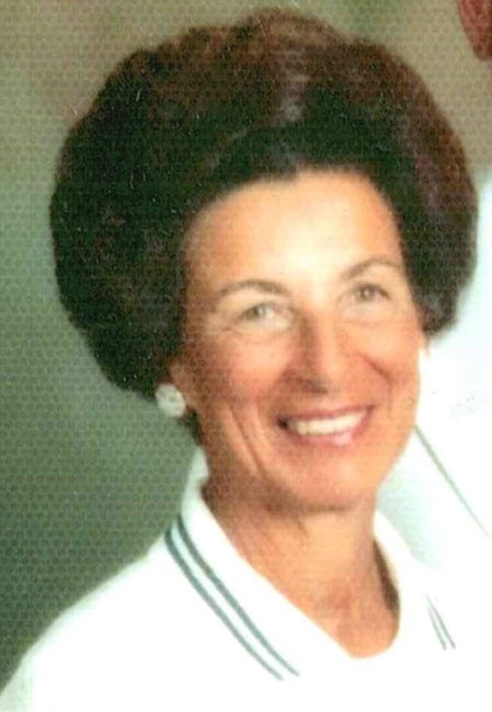 Obituario de Carmella R. Peruti