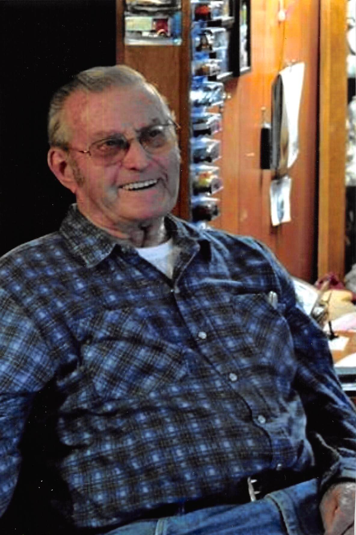 Obituary of Amos Thomas