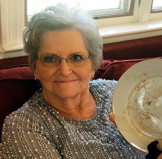 Obituary of Gwendolyn Helton Vick