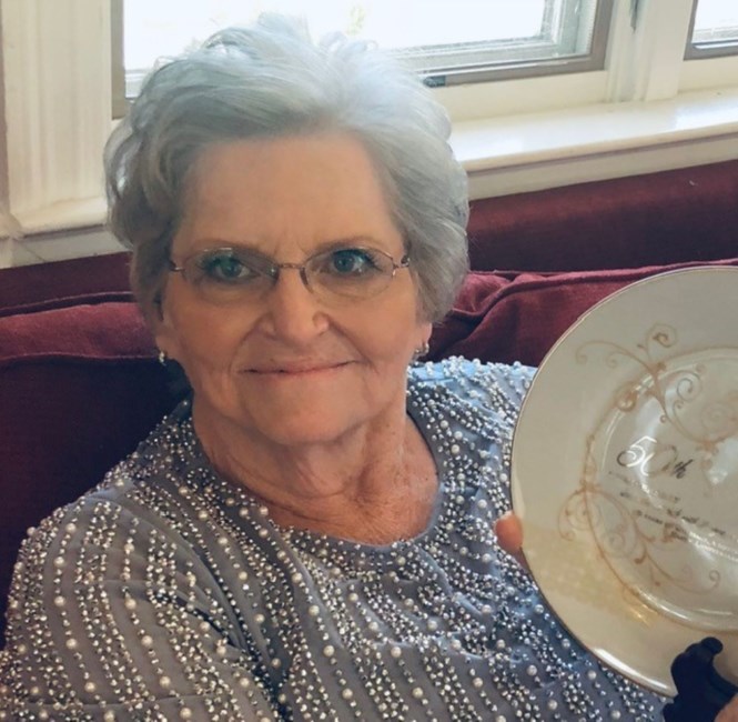 Obituary of Gwendolyn Helton Vick