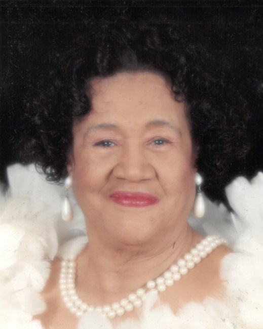 Obituario de Maggie Mae Smith