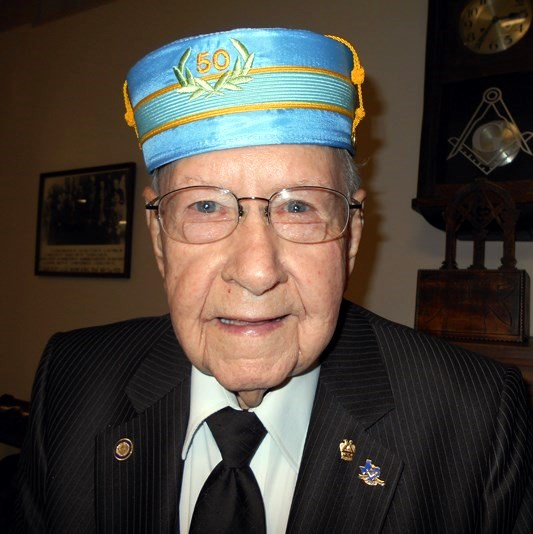 Obituary of James Wesley Holley