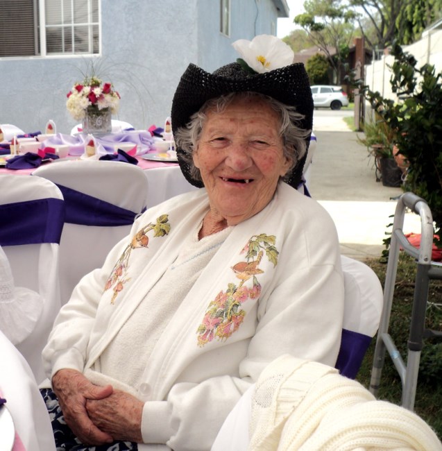 Obituary of Dolores Franco De Bolivar