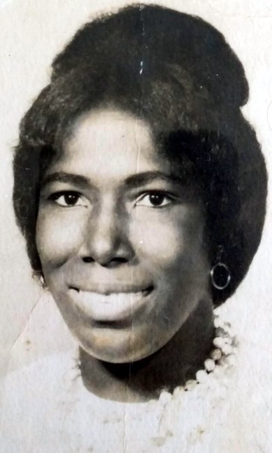Obituary of Daphne Merita Robinson