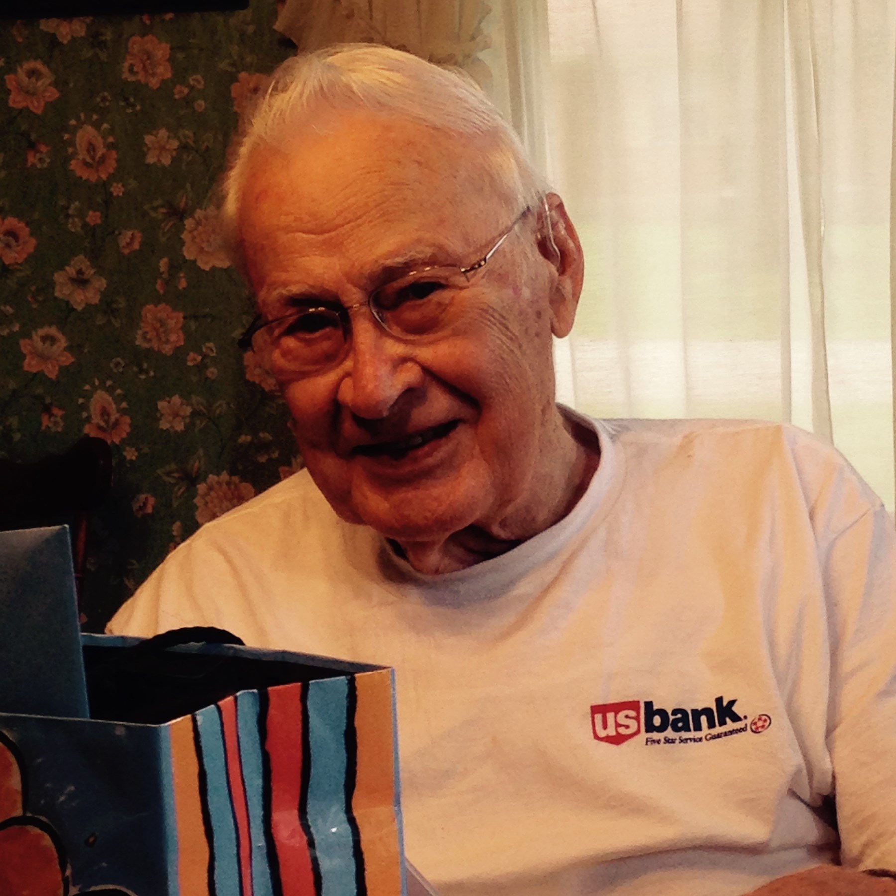 Obituary of Harry Oscar Mindel