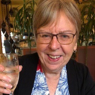 Obituary of Donna Mae Suckling