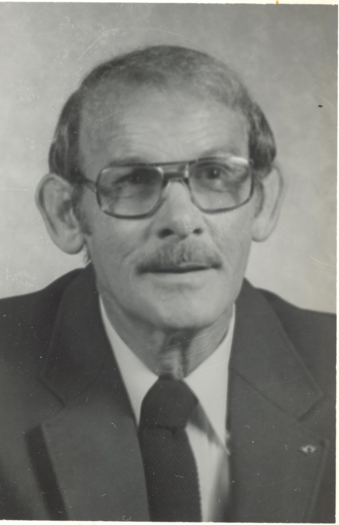 Obituary of Virgle Lee McNutt