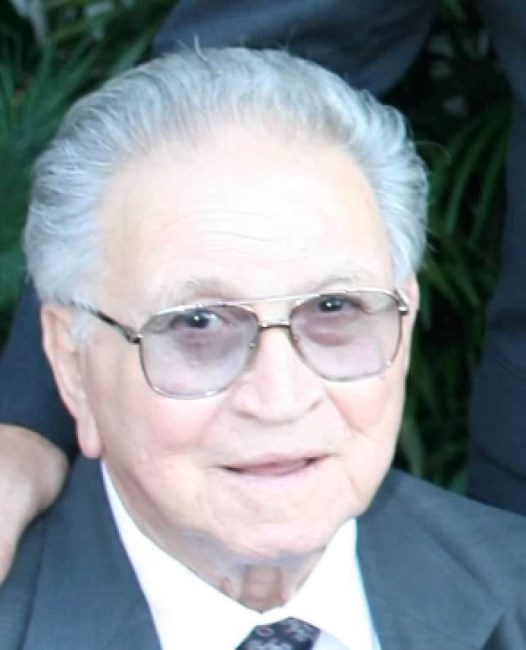Obituary of Manuel "Mike" Martinez