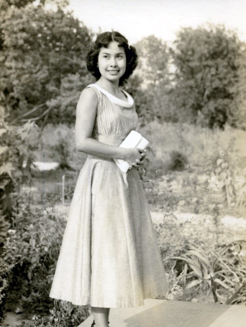 Obituario de Sophie F. Flores