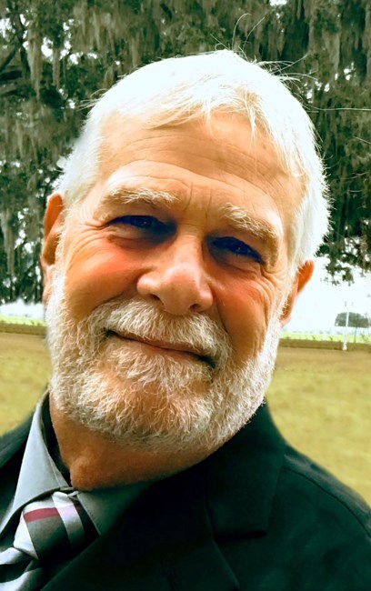 Obituario de D. Dean Hall