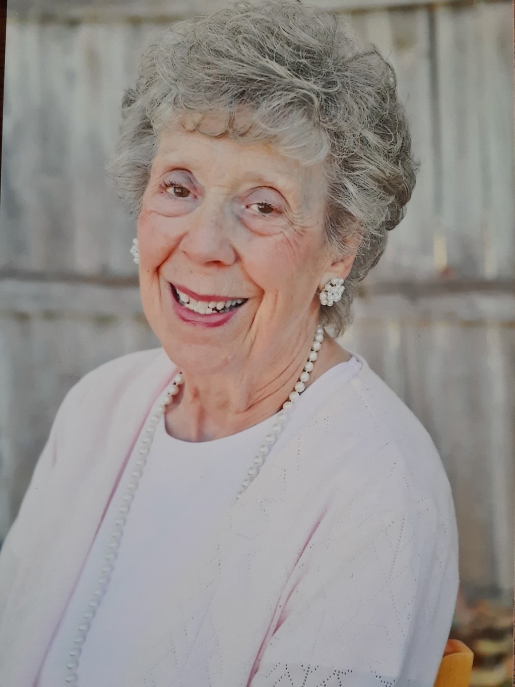 Obituary of Diane J Bytheway