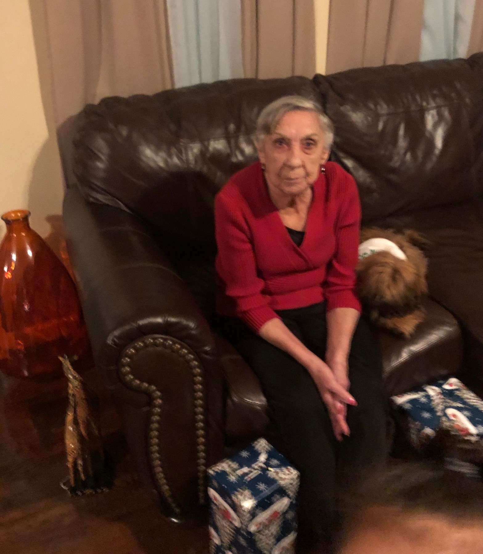 Obituary of Aida Santos