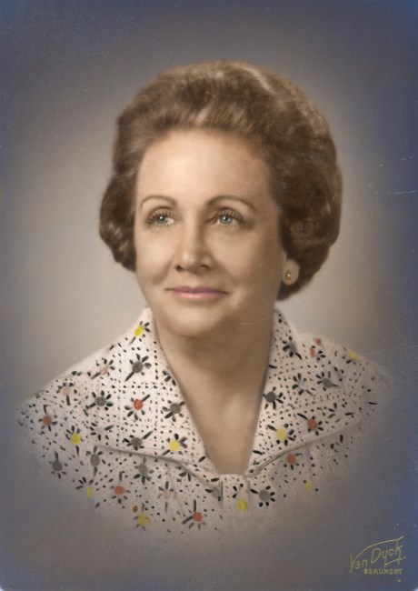 Obituary of Elsa "Twiddie" Travis