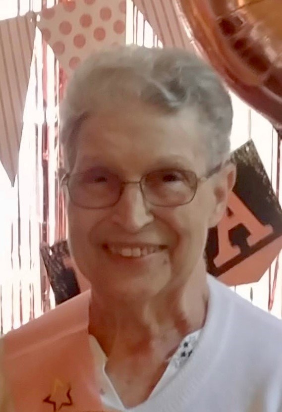Obituary of Carolyn L Wood