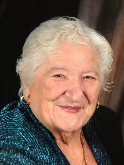 Obituary of Renate Heinenbruch Lee