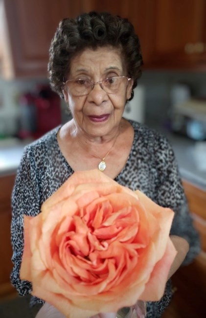 Obituary of Louise Minnie Pacheco