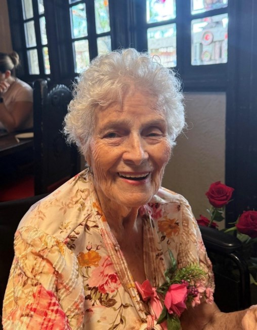 Obituario de Maria "Guera" M Alba