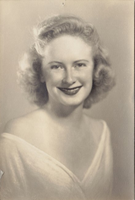 Obituary of Evelyn   Dusek Pound Bailey