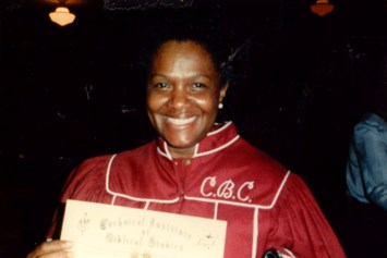 Obituary of Shirley "Ty" Marks