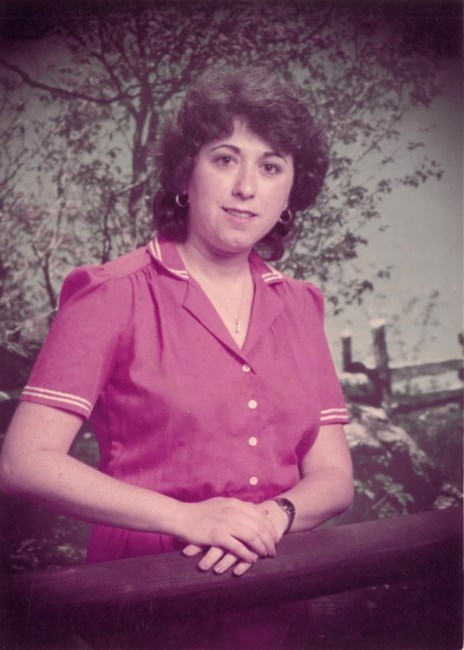 Obituary of Darina Watts