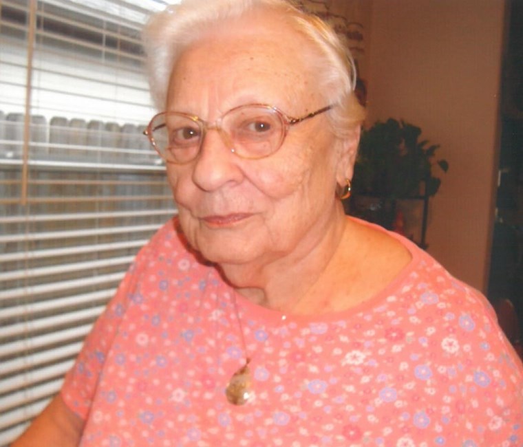 Obituary of Laura Tacconelli Blake
