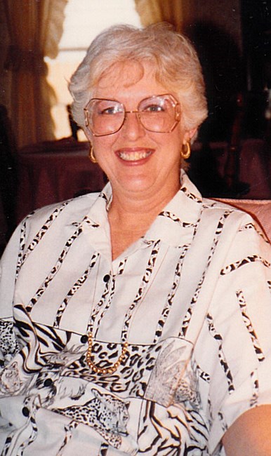 Obituario de Kaye H. Russell
